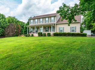 1136 Glen Cove Dr, Dalton, GA 30720