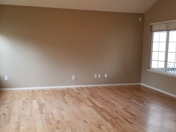 4th image of 3815 W Kenyon Ave