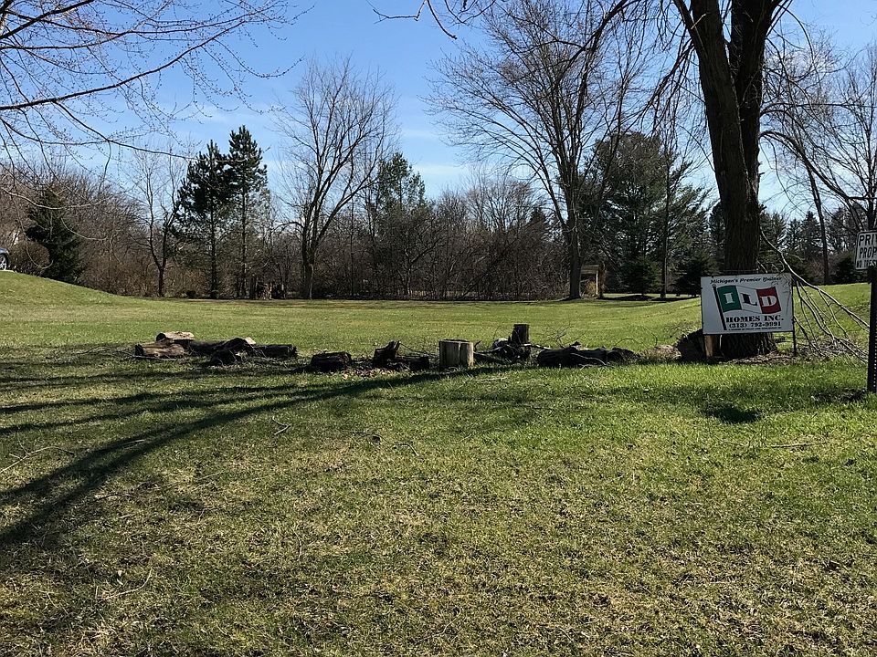 2nd image of 35321 Curtis Rd #5