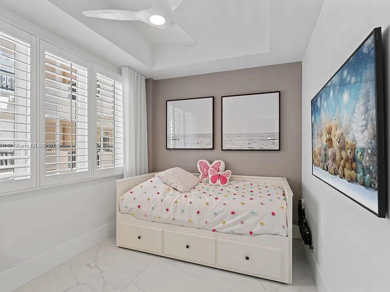 19143 Fisher Island Dr #19143 — Photo 39