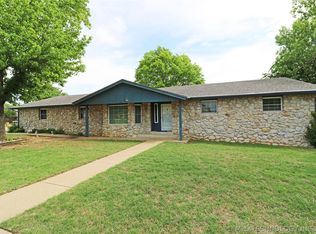 6630 Quail Ridge Rd, Bartlesville, OK 74006