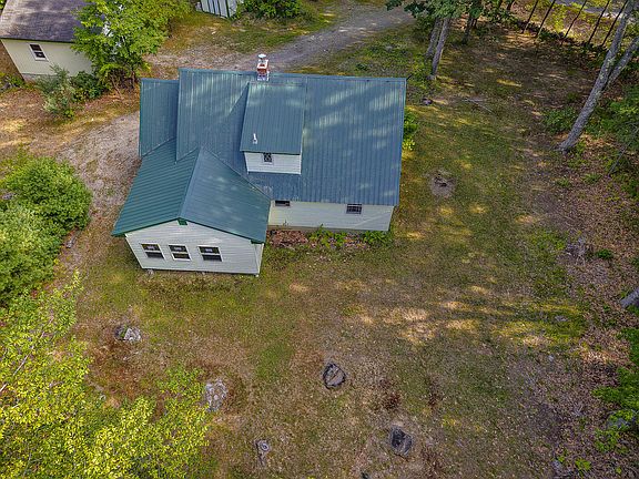 3rd image of 218 Bowdoinham Road