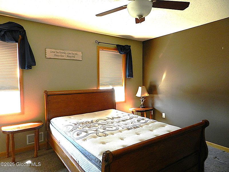 5th image of 13 Pheasant Way