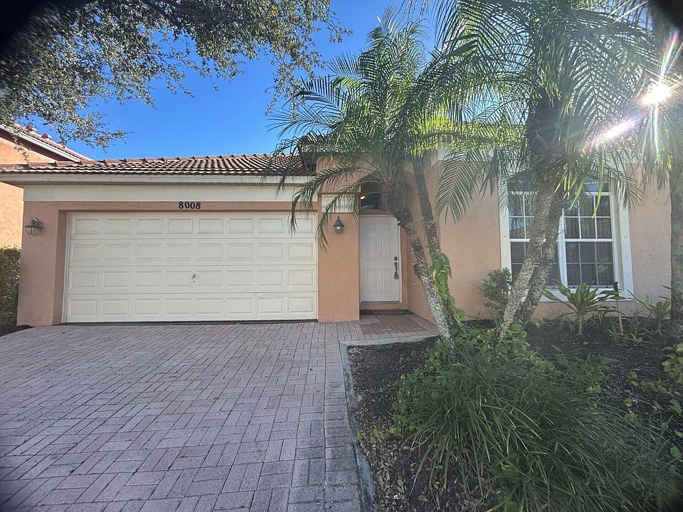 1st image of 8008 Via Hacienda Palm