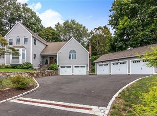 45 Broad River Ln, Southport, CT 06890