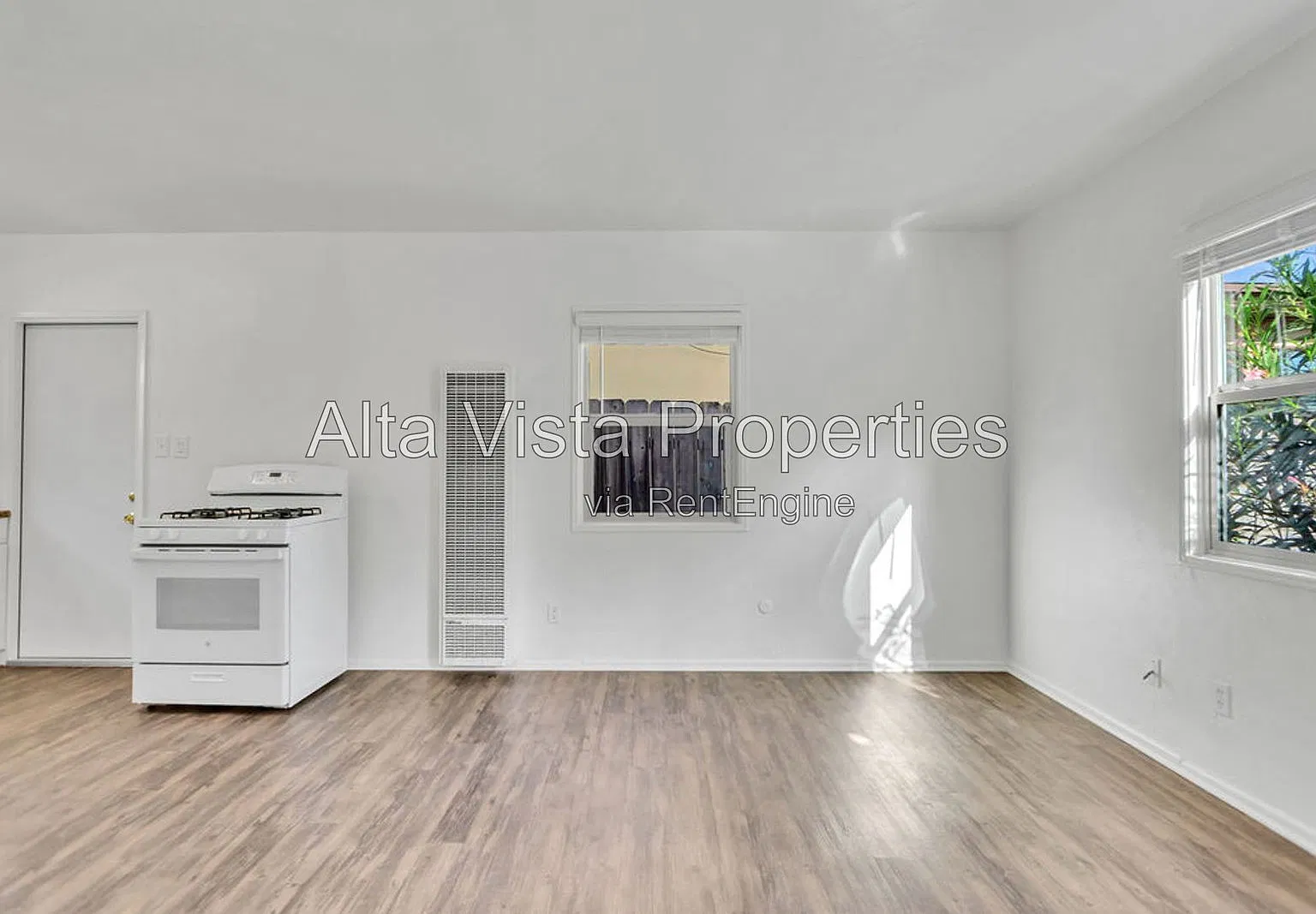 Studio, 1.0 bath, 400 sqft, $2,149 — Photo 2