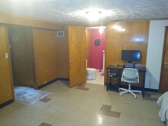5th image of 311 S 42nd St