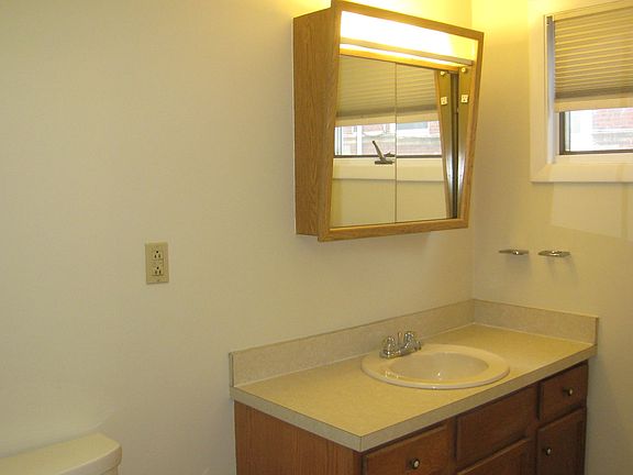 5th image of 44 Park St #1