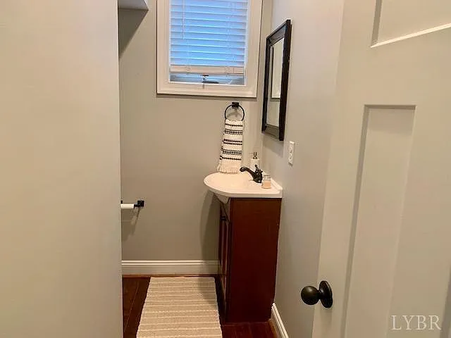 304 Hunterdale Dr — Photo 21