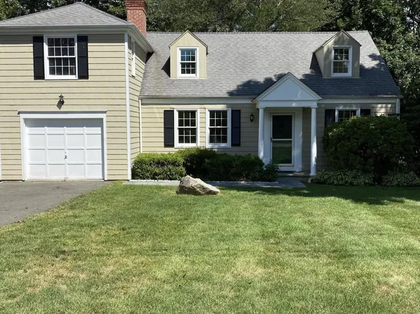 17 Walmsley Rd, Darien, CT 06820