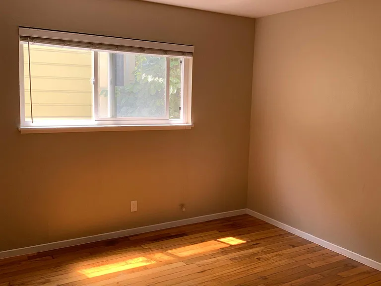 3005 Ellis St — Photo 11