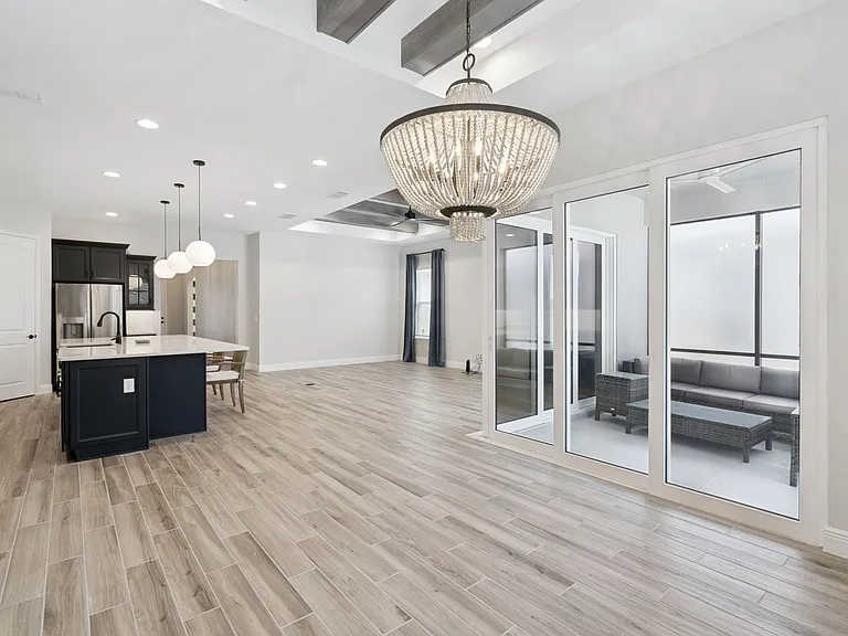7790 Four Seasons Blvd — Photo 10
