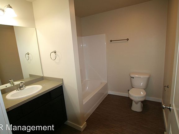 5th image of 3011 N 27th Ave APT 2