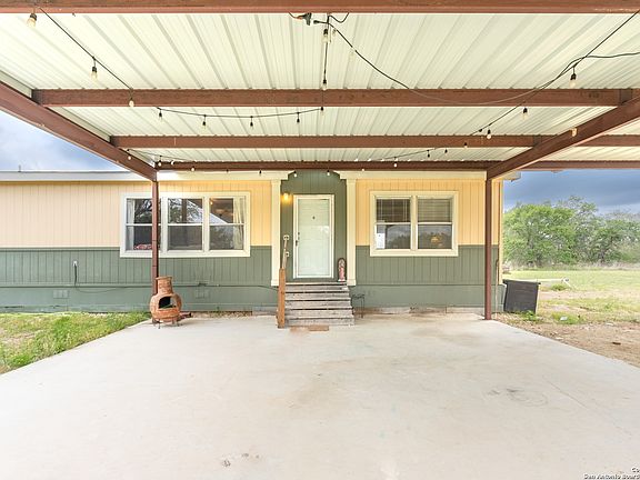 4th image of 557 MAJESTIC OAKS DR
