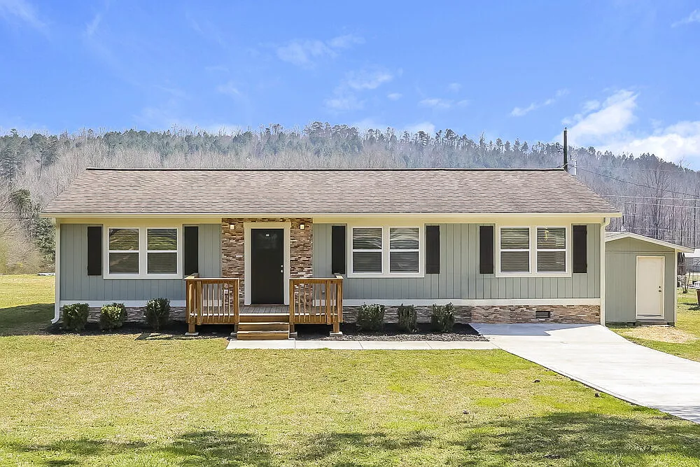 3 bed, 2.0 bath, 1248 sqft, $1,735 — Photo 1