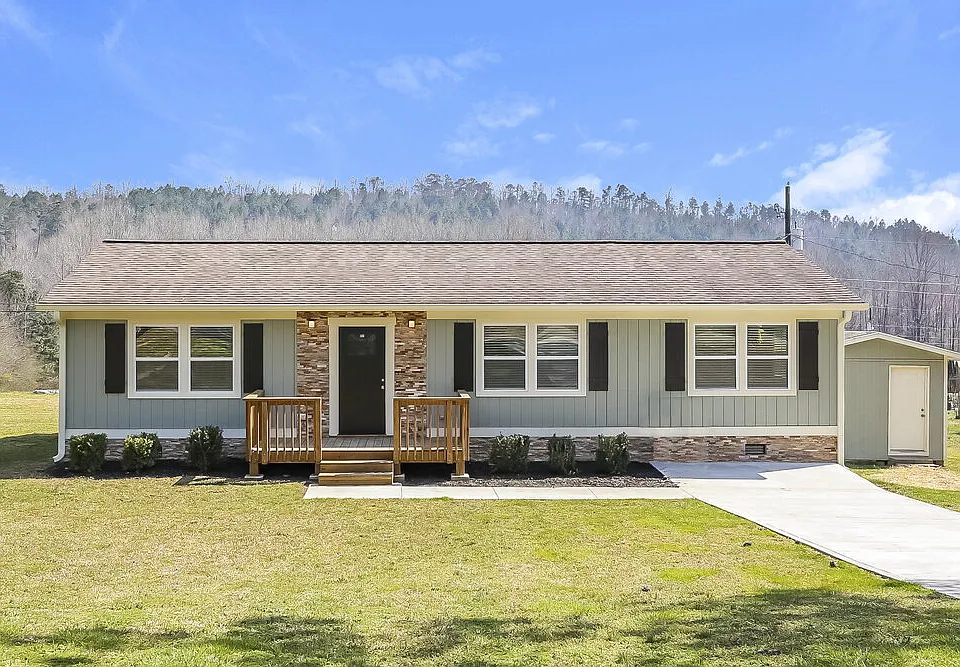 120 Old Rudy York Rd NW