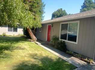 627 & 629 SW Balsam Rd, Grants Pass, OR 97526