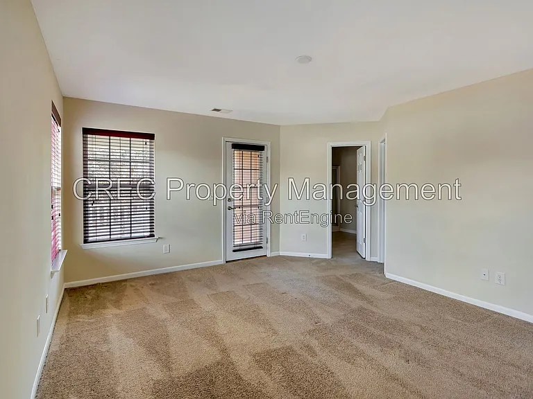 9161 Parlor Dr — Photo 9