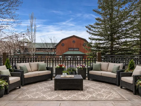 106 Village Way #6, Sun Valley, ID 83353