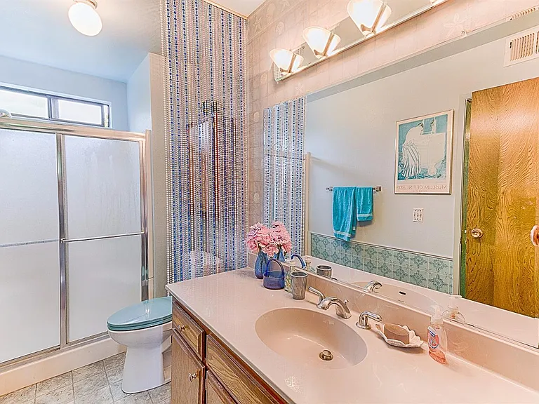 7899 Beverly Dr — Photo 6