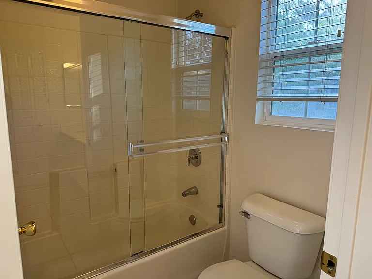 142 Cherrybrook Ln — Photo 15