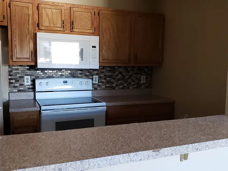 1620 N Wilmot Rd #B309 — Photo 4