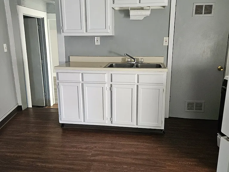 6909 Denison Ave #UP — Photo 2