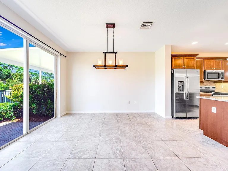 4543 Tara Cove Way — Photo 12