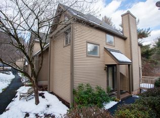 1 River Vw #1, Avon, CT 06001