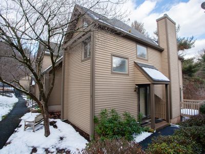 1 River View #1, Avon, CT, 06001