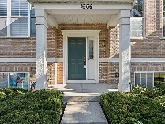 3rd image of 1666 Dogwood Ln