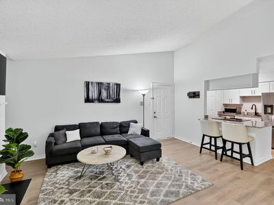 1530 Lincoln Way APT 302, Mc Lean, VA, 22102