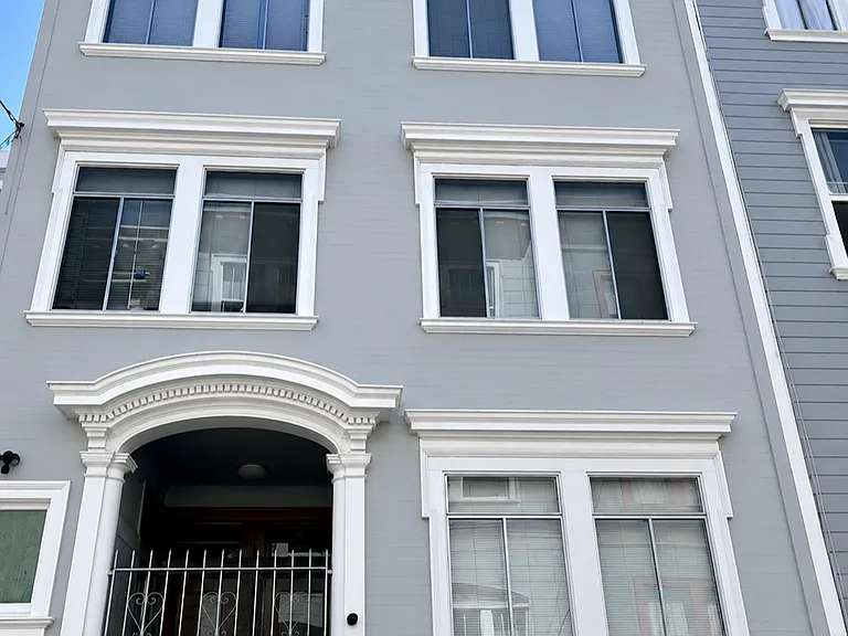 42 Wayne Pl #42 — Photo 1