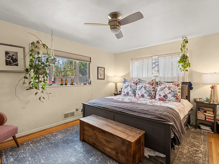 1424 Dartmouth Dr NE — Photo 13