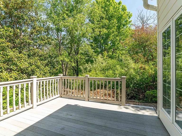 4990 Lake Tree Ln — Photo 22
