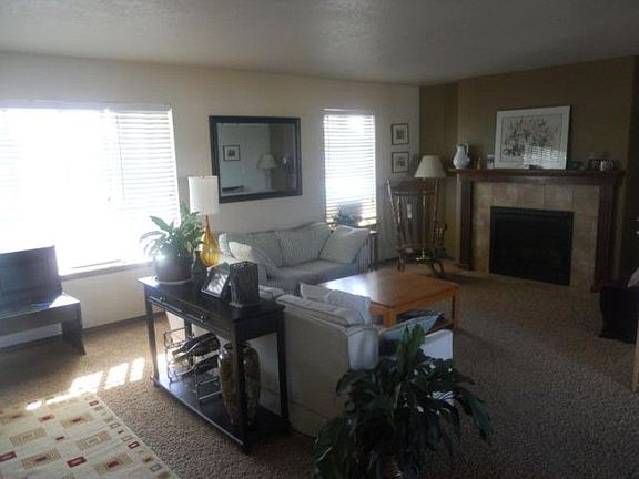 2nd image of 6687 N Harris Hawk Ln