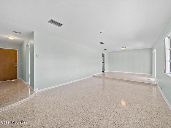 3rd image of 435 Carrioca Ct