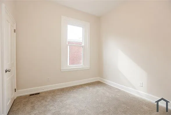5425 Stewart St — Photo 10