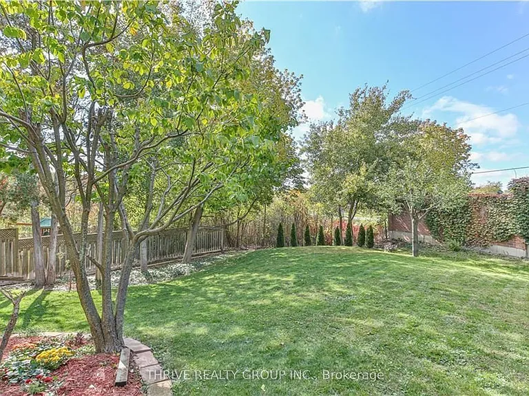 513 Blackwater Pl — Photo 5