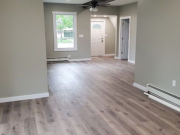 5th image of 279 N Burgess St