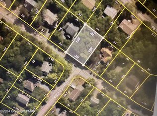 Deerfield Rd, Tobyhanna, PA 18466