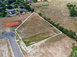 30 Pareya Cir, West, TX 76691