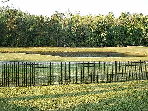 Golf/Pond View