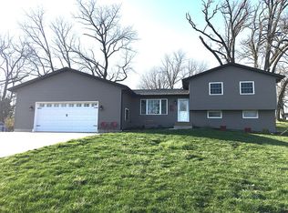 5680 North St, Bettendorf, IA 52722