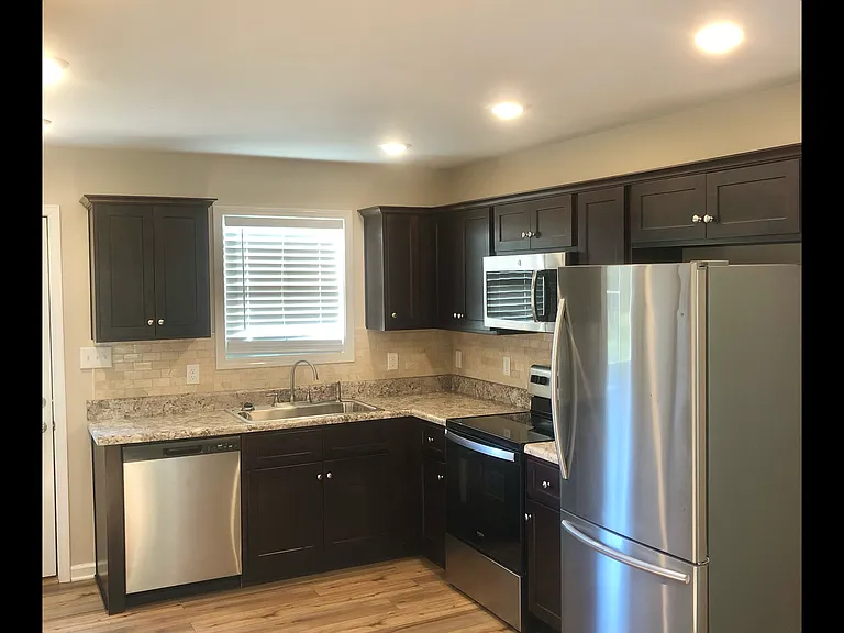 501 Vine St — Photo 8