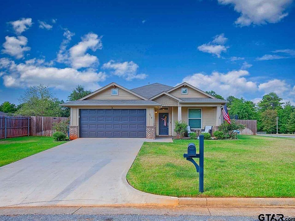 1st image of 210 Pecos Dr