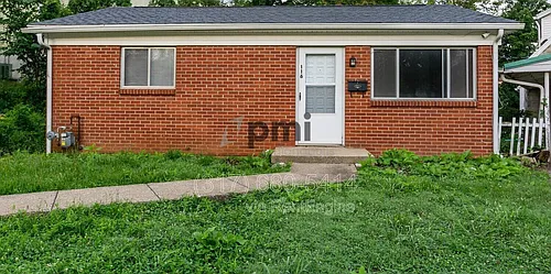 116 E 19th St Photo 1