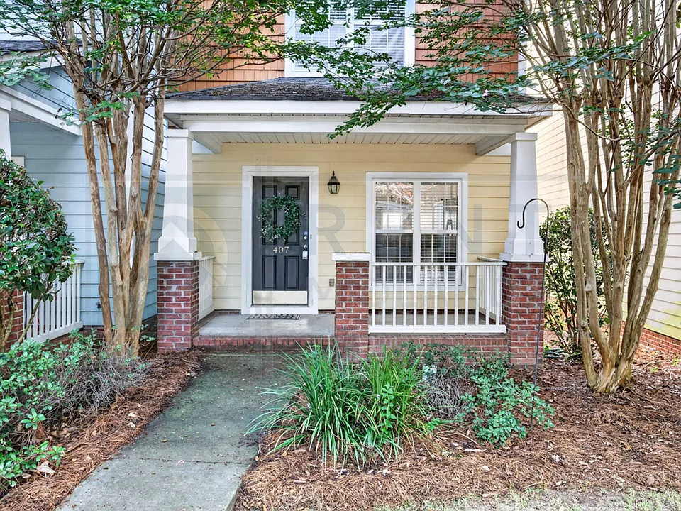 407 Hampton Forest Dr