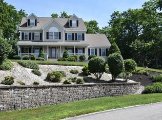 30 Dairy Farm Way, Tewksbury, MA 01876