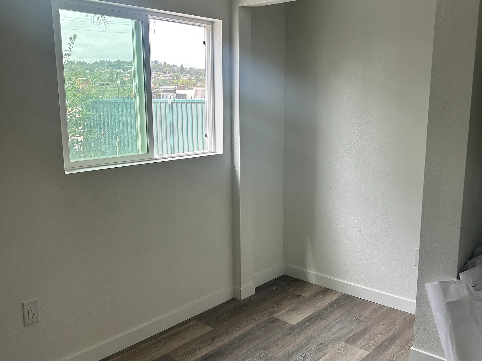 1 bed, 300 sqft, $1,695 — Photo 2